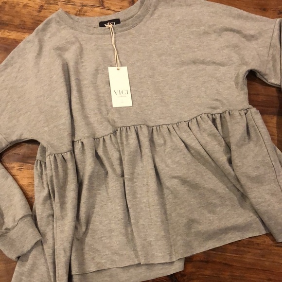 VICI Exclusive x Fate Grey Tiered Babydoll Top XS - Picture 3 of 6